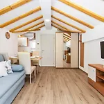 Pansion Betina Vendégház 4*