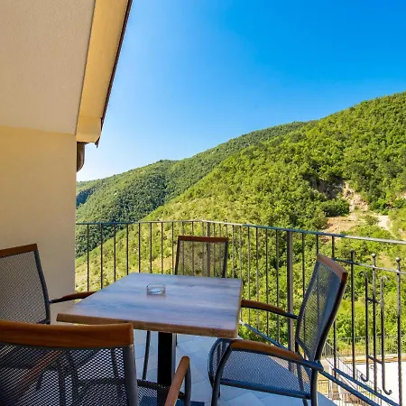 Pansion Betina 4* Lovran