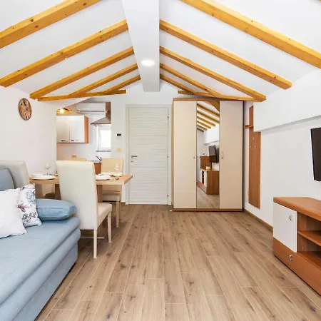 Pansion Betina Casa de hóspedes 4*