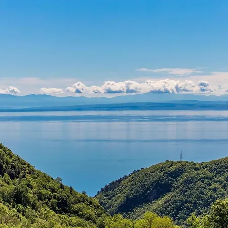 Pansion Betina Lovran